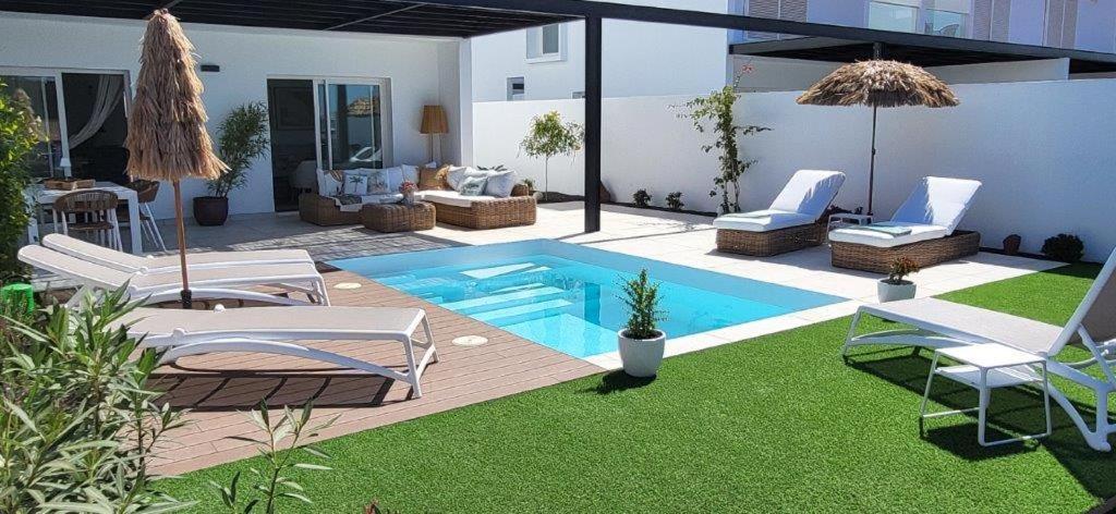 Serena Holiday Homes By Livvo Плая Бланка Екстериор снимка